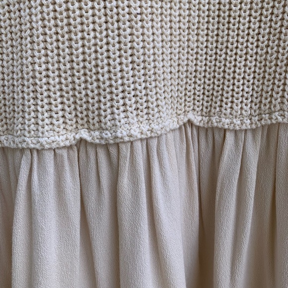 Black Swan Flowy Sweater. - Picture 7 of 8